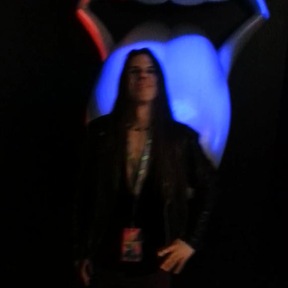 Meet your Posher, Derek - Picture 3 of 3